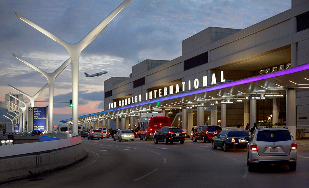 LAX cambios de aerolineas